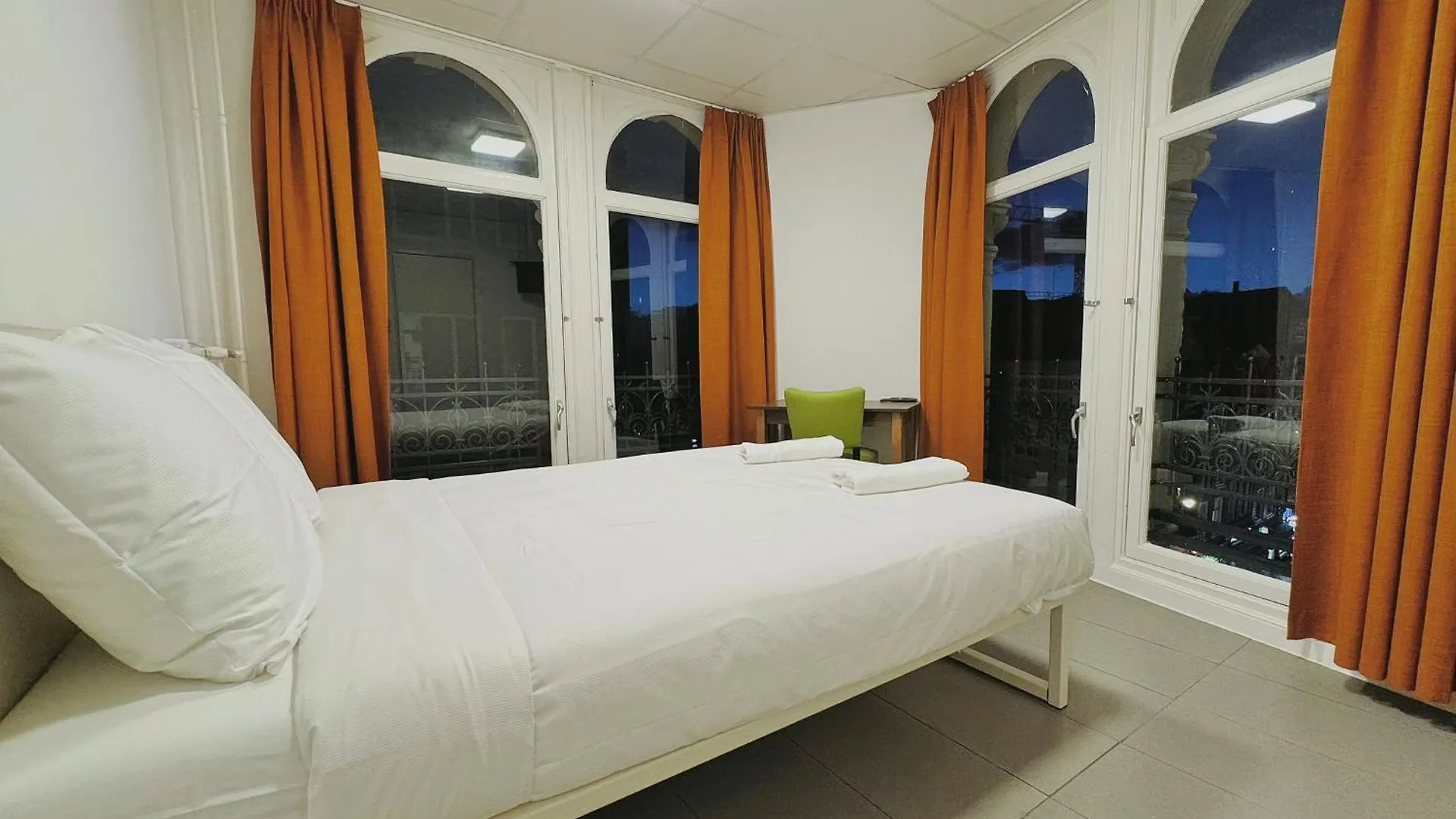 **  Cs Hotel Netherlands